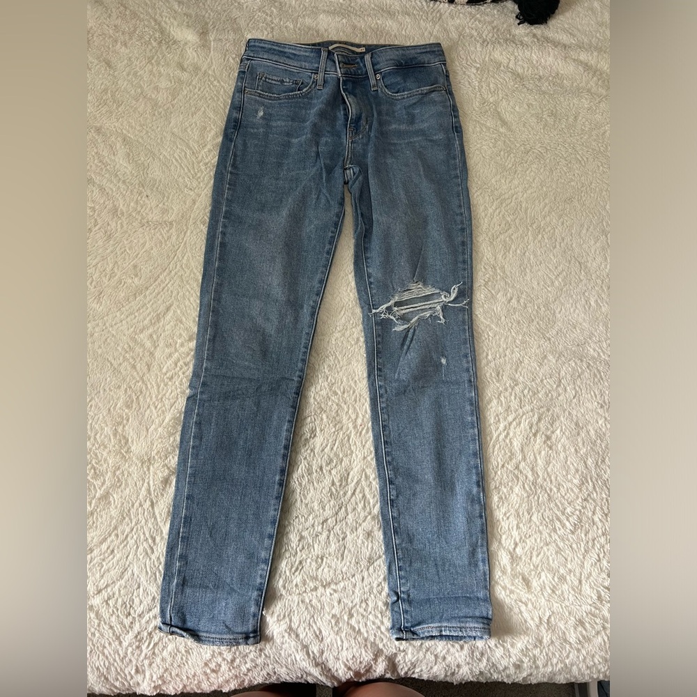 Levi’s skinny jeans